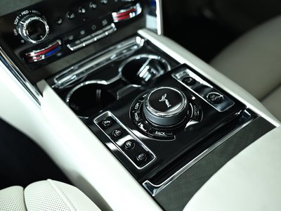 صورة 47 لـ 2018 ROLLS-ROYCE CULLINAN