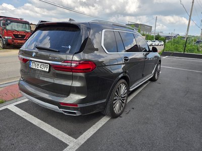 2022 BMW X7 — фото 4