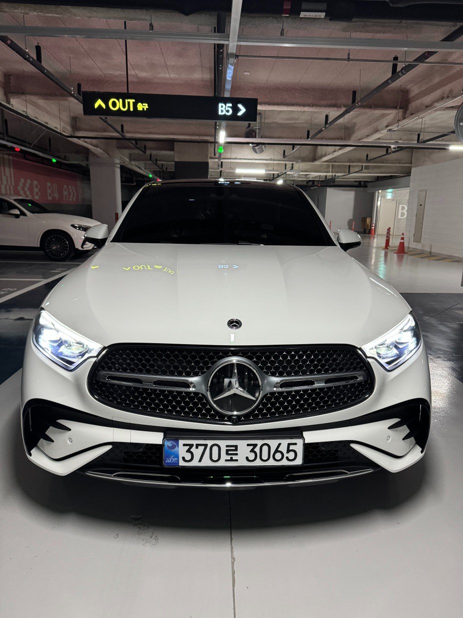 MERCEDES-BENZ GLC - View 1