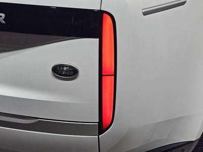صورة 10 لـ 2023 LAND Rover RANGE ROVER