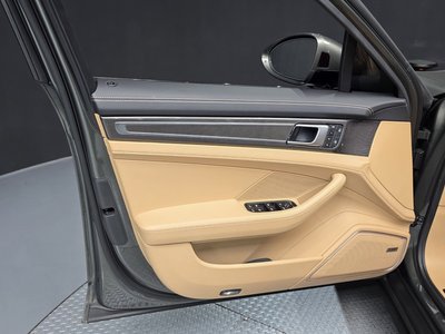 صورة مصغرة 14 لـ 2022 Porsche PANAMERA