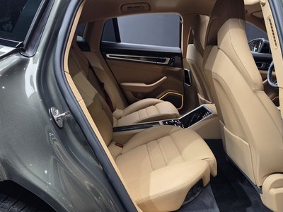 صورة مصغرة 18 لـ 2022 Porsche PANAMERA