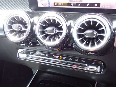 صورة مصغرة 22 لـ 2021 Mercedes-BENZ GLB