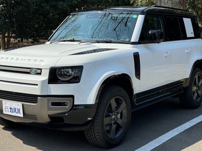 LAND ROVER DEFENDER - 1
