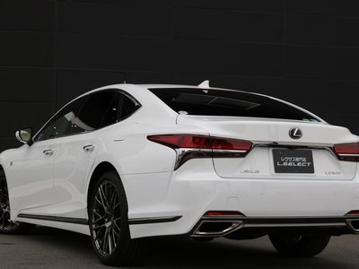 LEXUS LS - 8