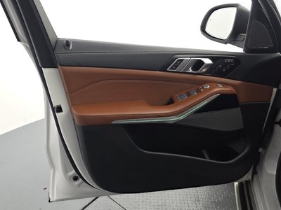 2023 BMW X7 thumbnail 14