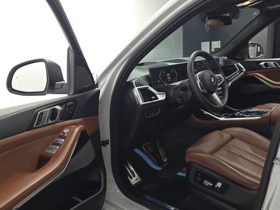 2023 BMW X7 thumbnail 13