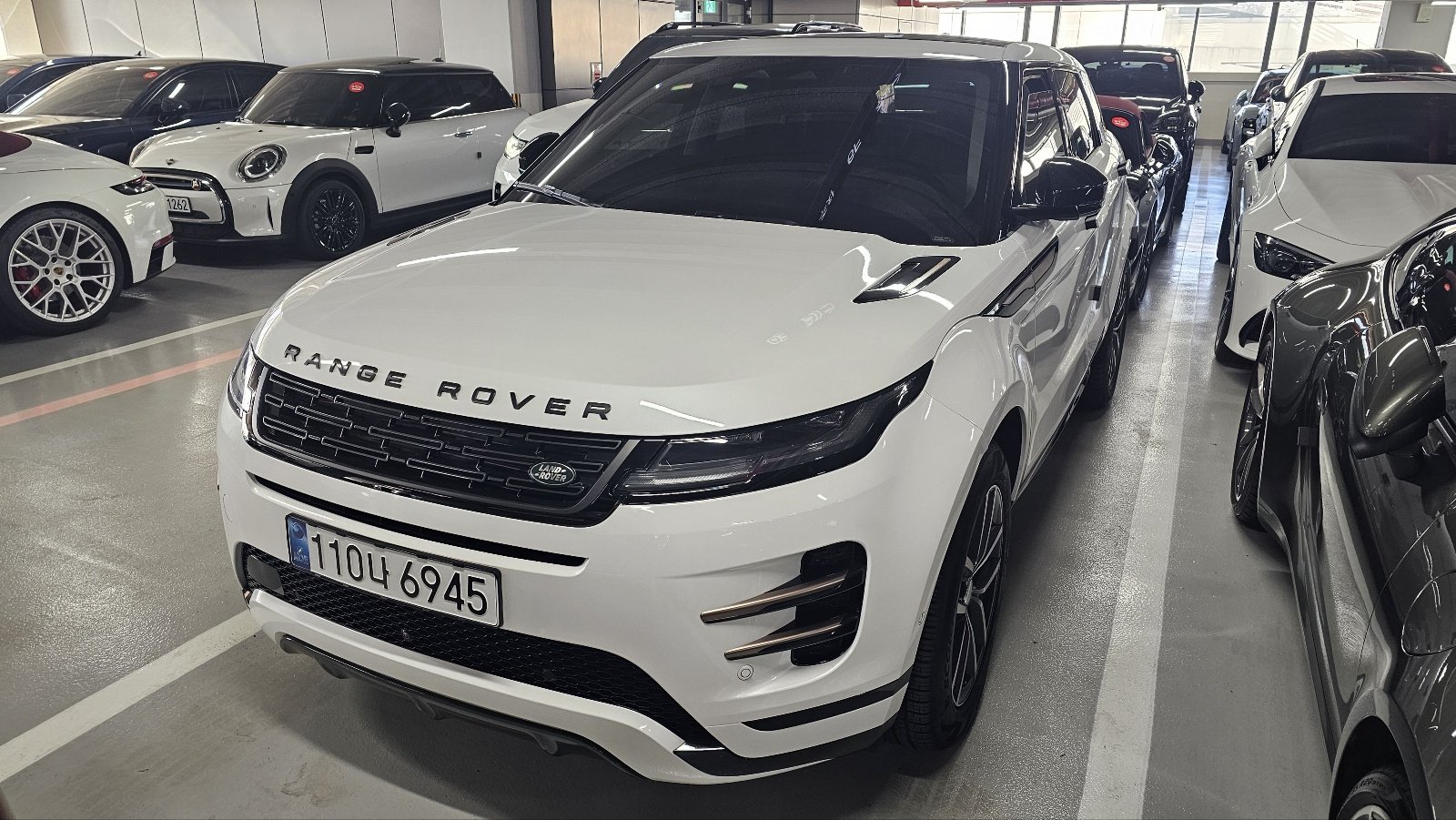 LAND ROVER RANGE ROVER EVOQUE - View 1