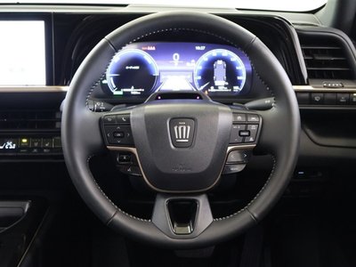 2025 Toyota CROWN ESTATE 缩略图 24