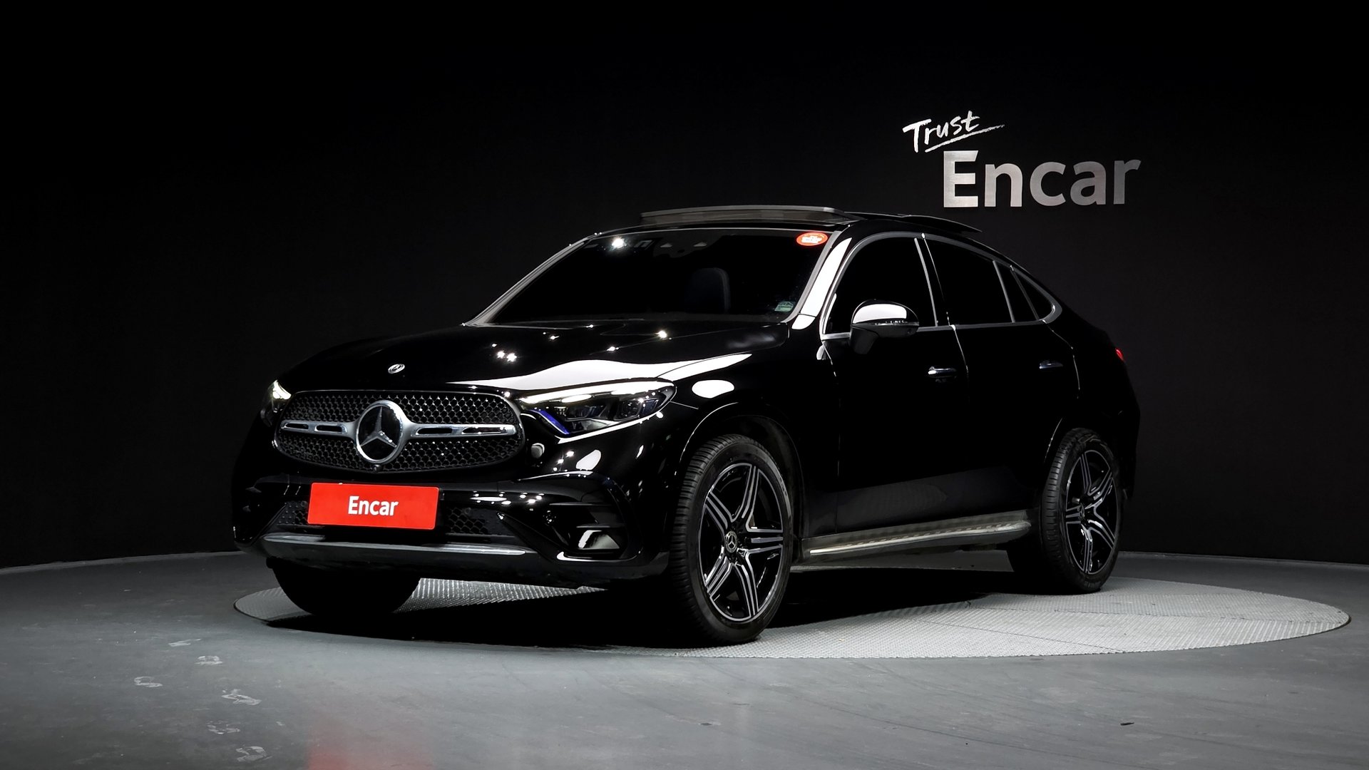 MERCEDES-BENZ GLC - View 1