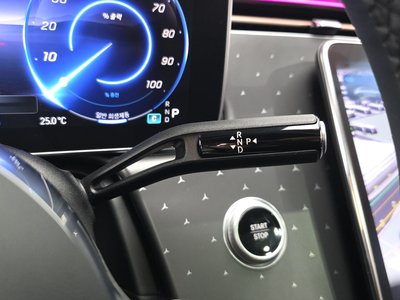 2023 Mercedes-BENZ EQE — миниатюра 12