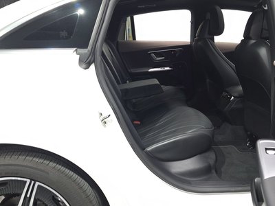 2023 Mercedes-BENZ EQE — миниатюра 17