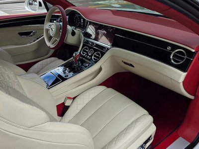 2021 Bentley CONTINENTAL — миниатюра 17