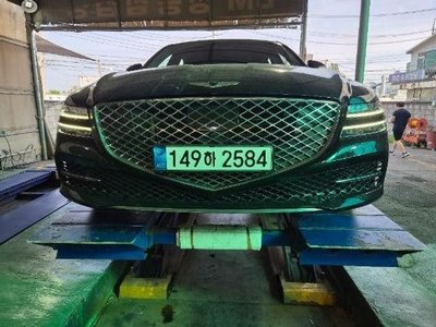 GENESIS G80 (RG3) - 1