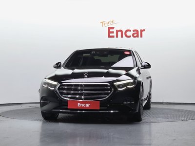 MERCEDES-BENZ E-CLASS - 2