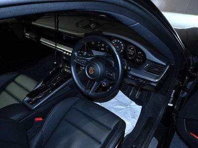 PORSCHE 911 - 4