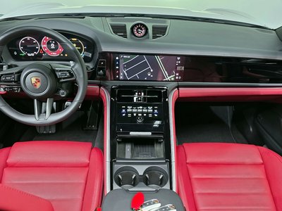 PORSCHE PANAMERA - 5