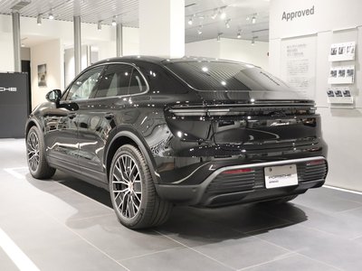 PORSCHE MACAN - 7