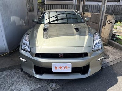 NISSAN GT-R - 2