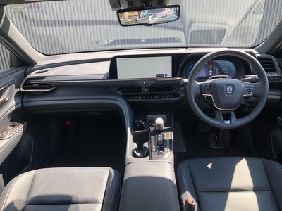 TOYOTA CROWN SPORT - 10