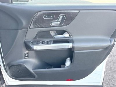 2021 Mercedes-BENZ GLB — миниатюра 28