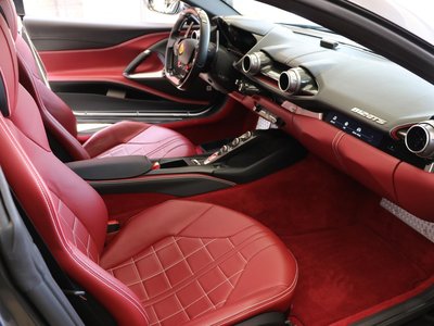 صورة مصغرة 44 لـ 2021 Ferrari 812 GTS
