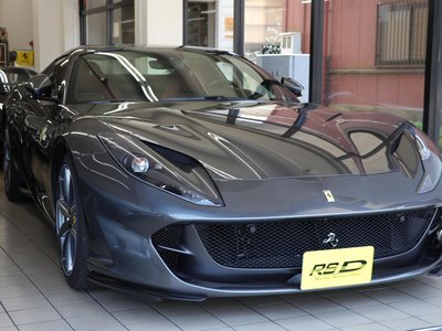 صورة 1 لـ 2021 Ferrari 812 GTS