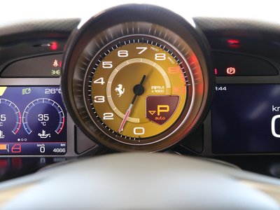 صورة مصغرة 40 لـ 2021 Ferrari 812 GTS