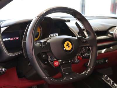 صورة مصغرة 38 لـ 2021 Ferrari 812 GTS
