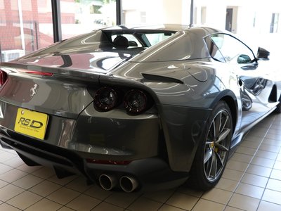 صورة مصغرة 23 لـ 2021 Ferrari 812 GTS