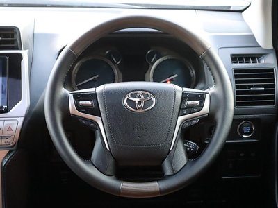 صورة مصغرة 13 لـ 2019 Toyota LAND CRUISER PRADO
