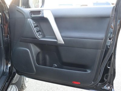 صورة مصغرة 28 لـ 2019 Toyota LAND CRUISER PRADO