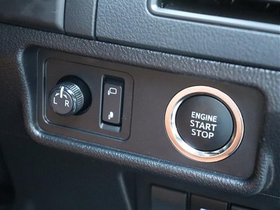 صورة مصغرة 35 لـ 2019 Toyota LAND CRUISER PRADO