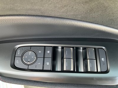 2025 Lexus LBX 照片 10