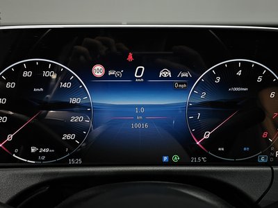 MERCEDES-BENZ E-CLASS - 8