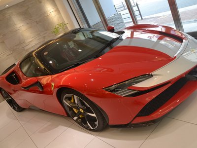 FERRARI SF90 SPIDER