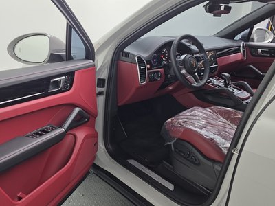 PORSCHE CAYENNE - 10