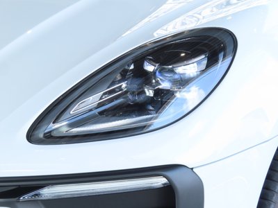 صورة 3 لـ 2025 Porsche MACAN