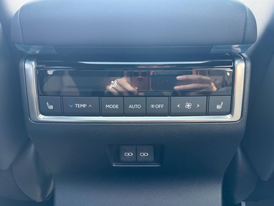 صورة مصغرة 15 لـ 2026 Lexus GX