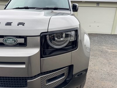 LAND ROVER DEFENDER - 8