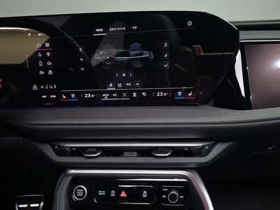 صورة مصغرة 19 لـ 2025 AUDI Q5
