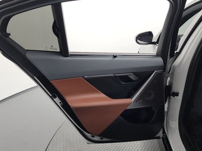 صورة مصغرة 15 لـ 2025 BMW 5 SERIES