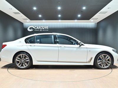 2017 BMW 7 SERIES — фото 10