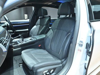 2017 BMW 7 SERIES — миниатюра 18