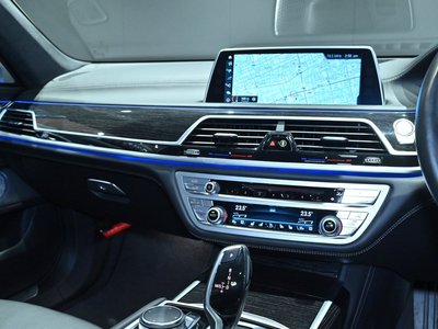 2017 BMW 7 SERIES — миниатюра 42
