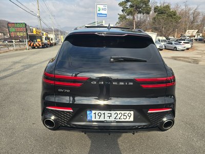 2022 Genesis GV70 — фото 7