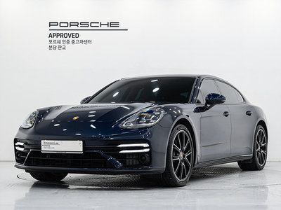 PORSCHE PANAMERA - 1
