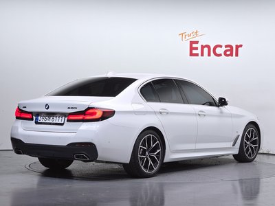 BMW 5 SERIES - 4