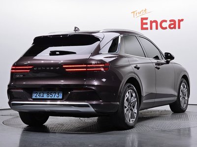 GENESIS ELECTRIFIED GV70 - 3