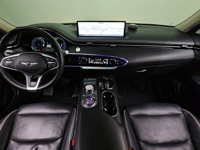 GENESIS ELECTRIFIED GV70 - 5